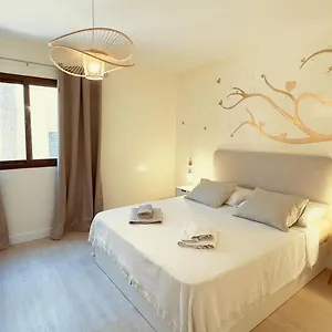 Golden Dream, Swimming Pool And Parking Corralejo